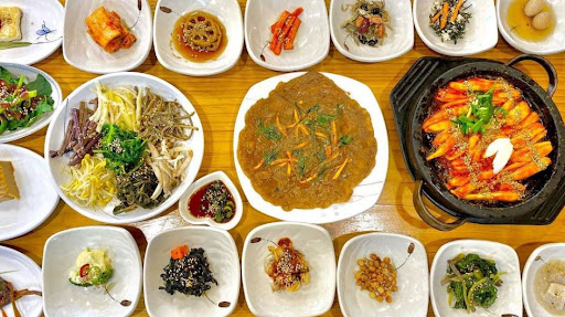 상쾌한 오미자막걸리와 함께하는 하동맛집 쉬어가기좋은날식당